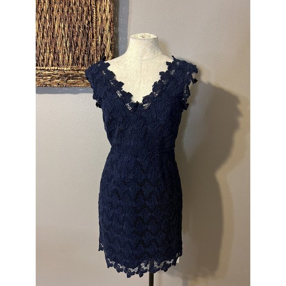 Lilly Pulitzer Dress 4 Navy Blue Cotton Sheath V Neck Back Sleeveless - Picture 4 of 11